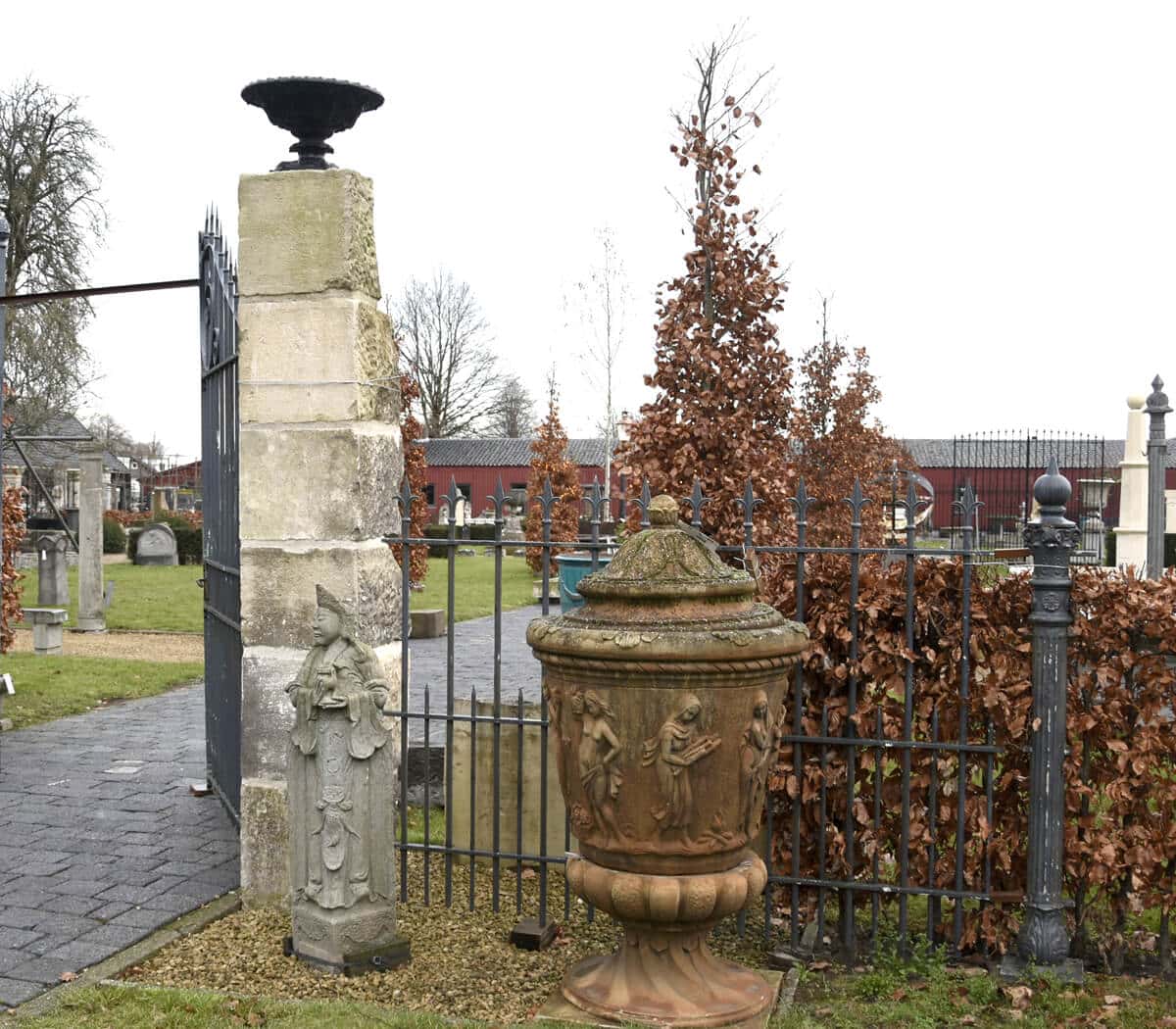 landhuispoort-met-hekwerk