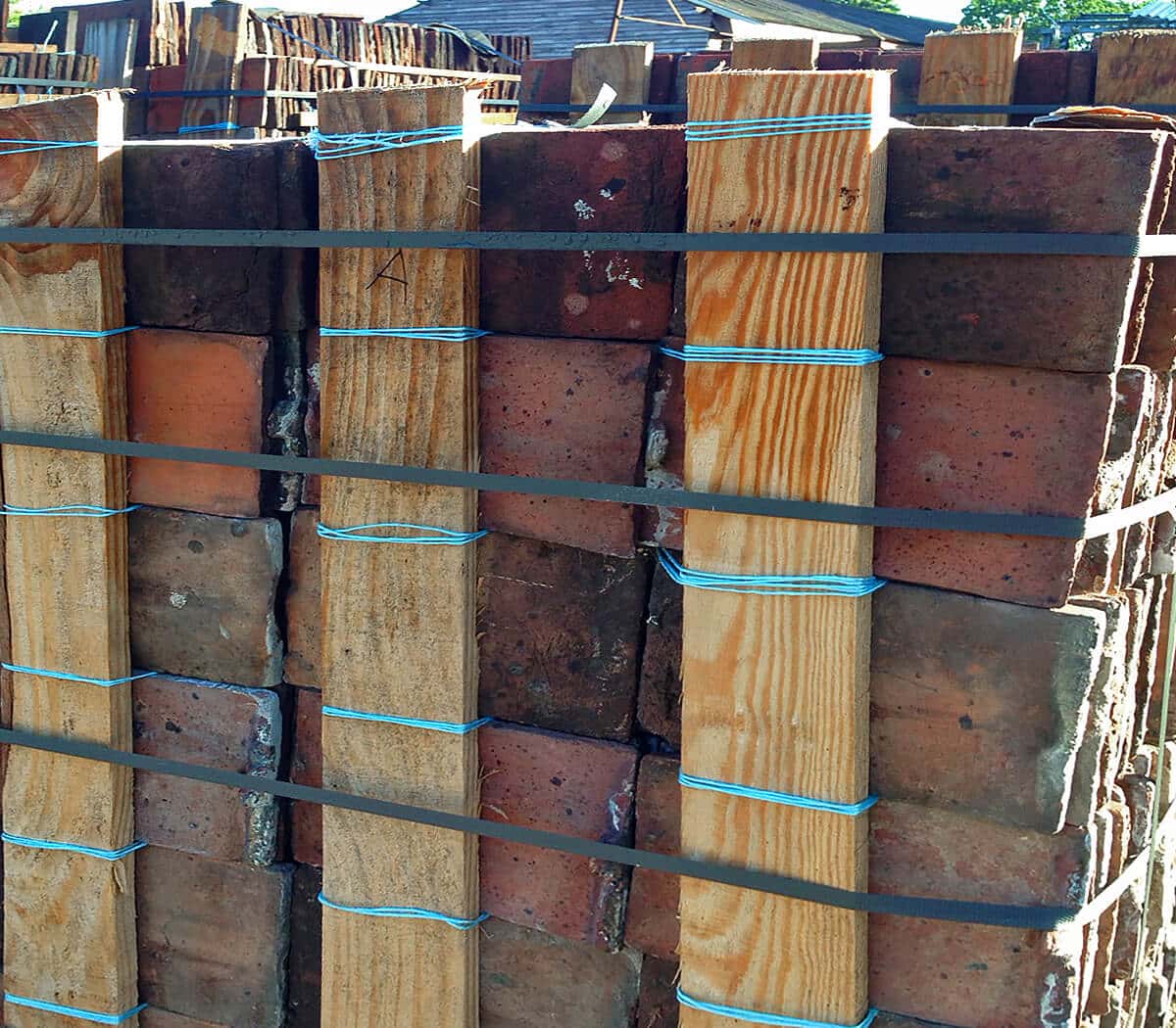 voorraad-antieke-tegelpannen