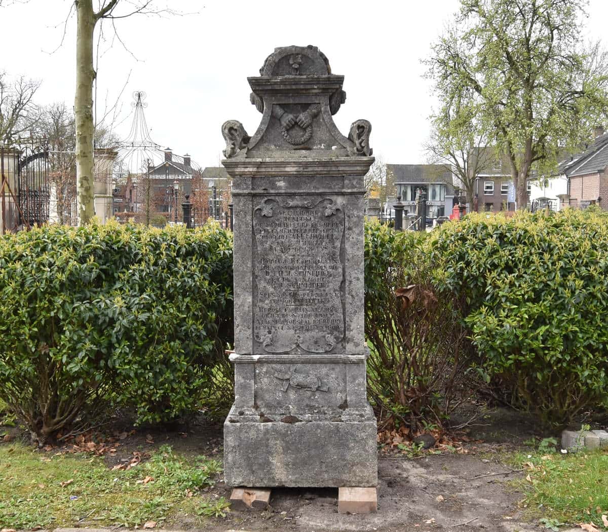 gedenk-steen-graf-steen