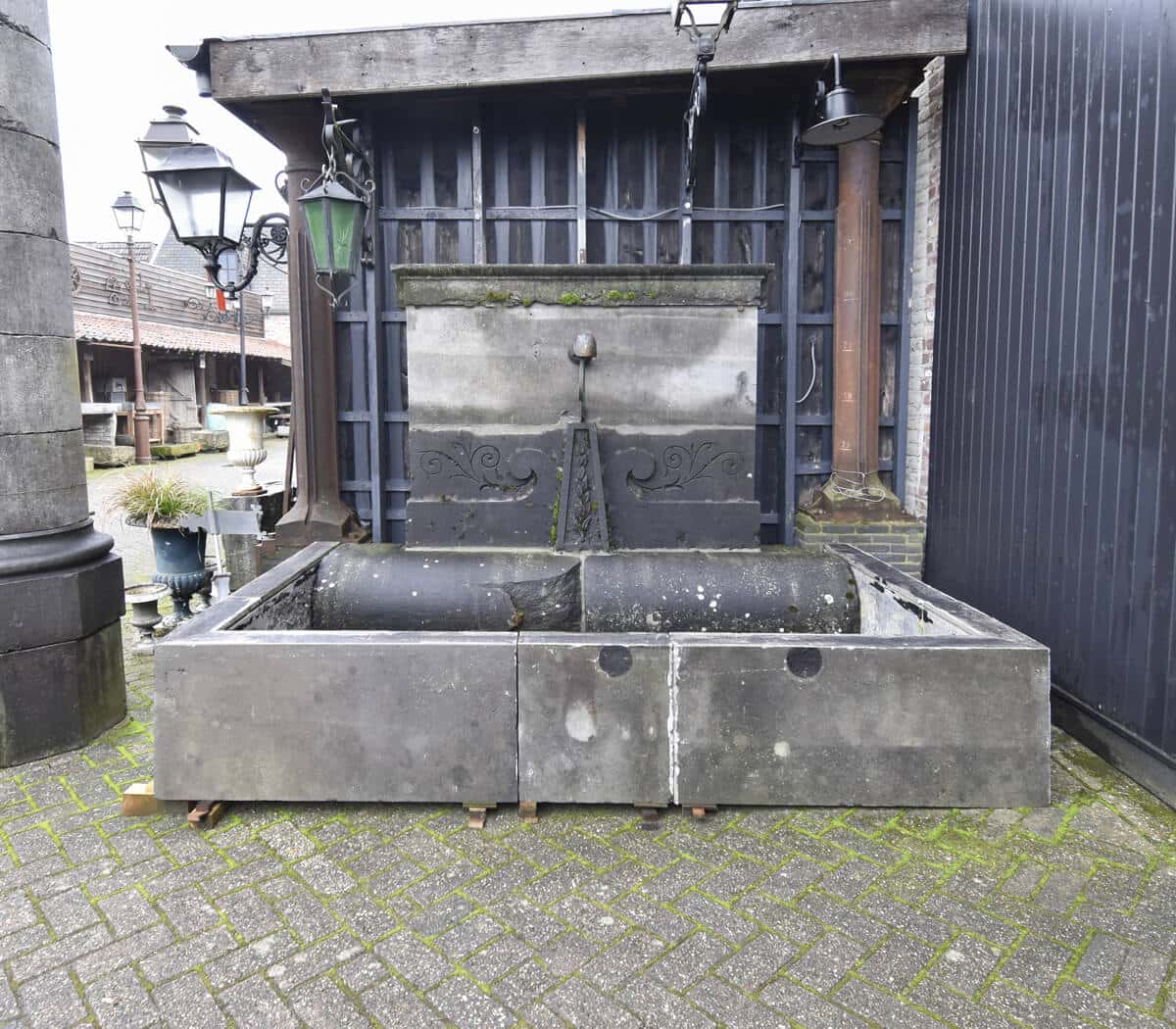 Grote-stenen-wandfontein