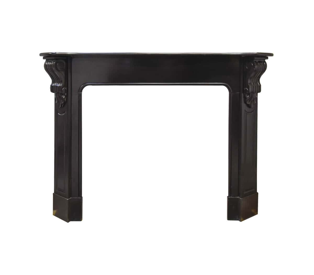 Zwart-marmeren-modillion-ombouwschouw-