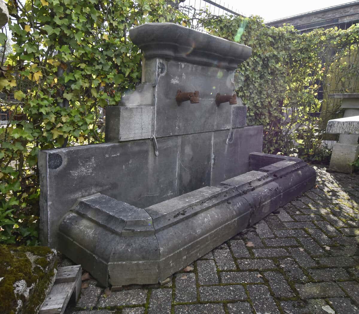 Hardstenen-wandfontein