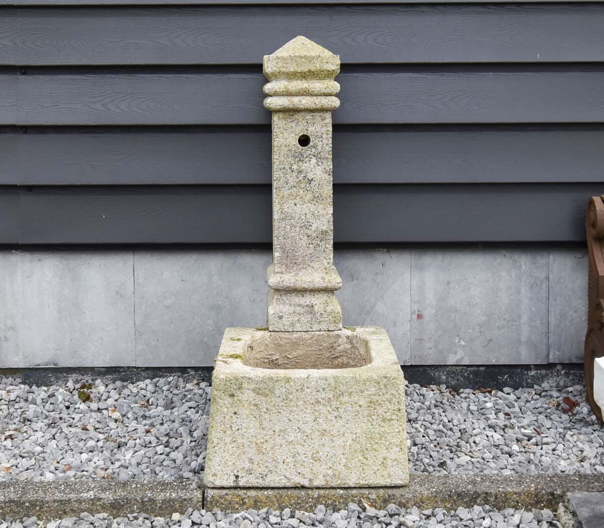 Kleine-granieten-fontein