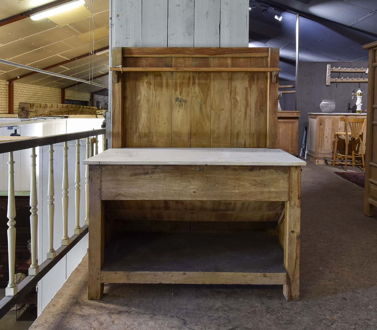 Keukenmeubel-met-marmeren-blad