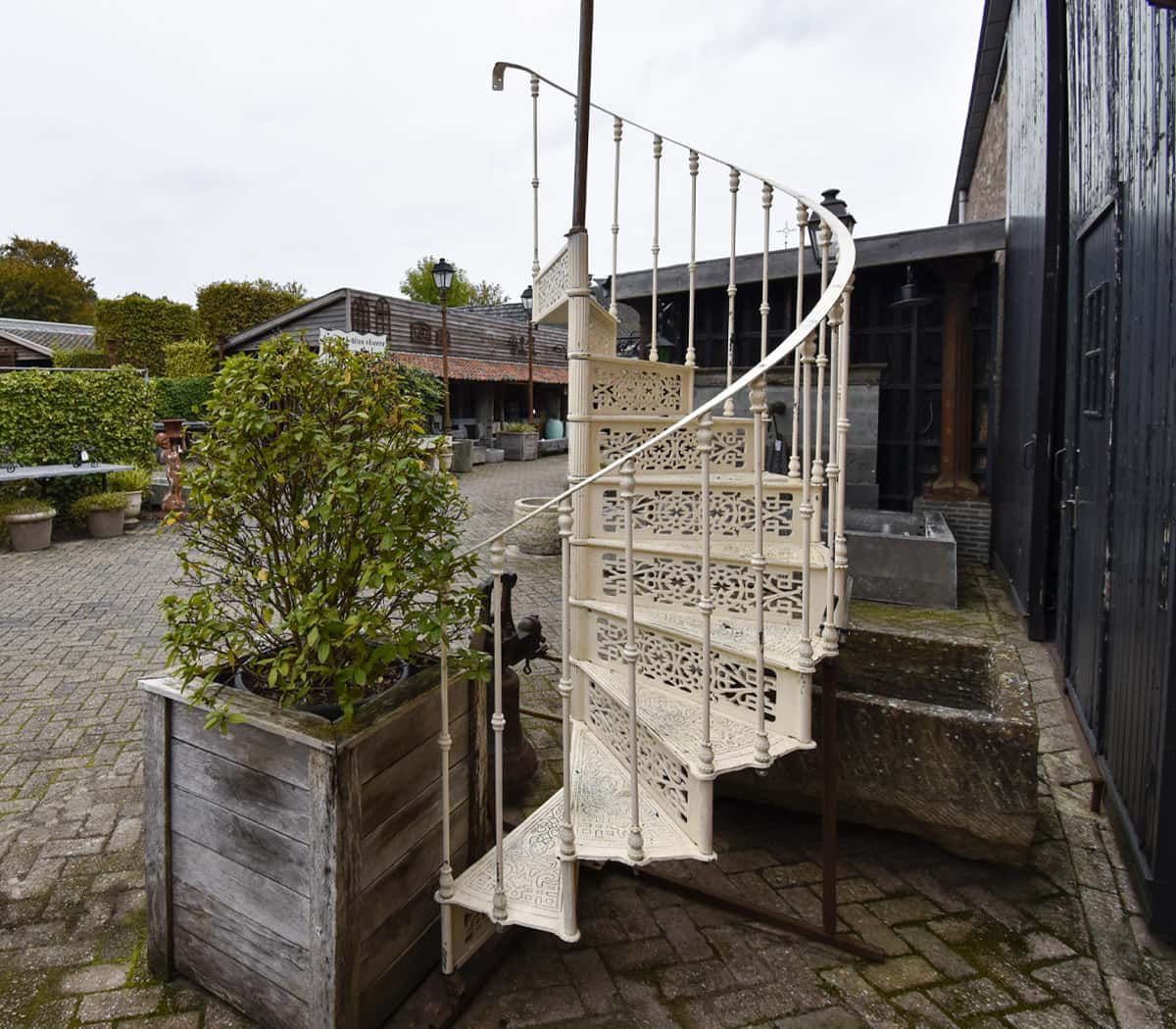 Gietijzeren-spiltrap