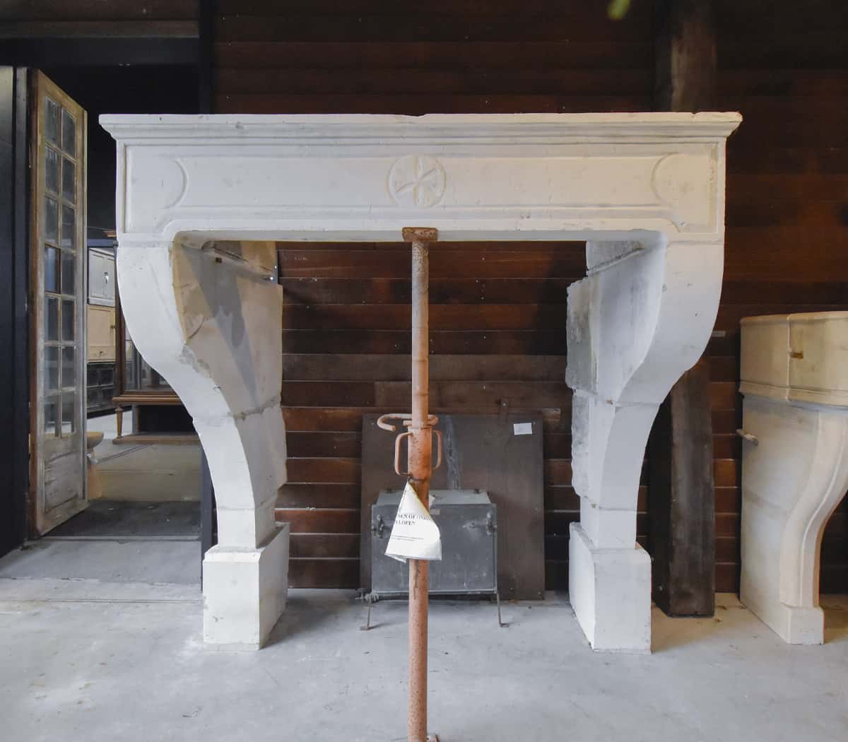 Zandstenen-ombouwschouw