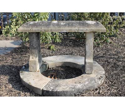 Antieke-Franse-Zandstenen-Putrand