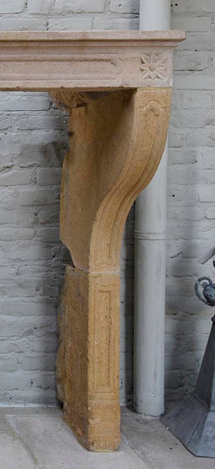 antieke-zandstenen-schouw