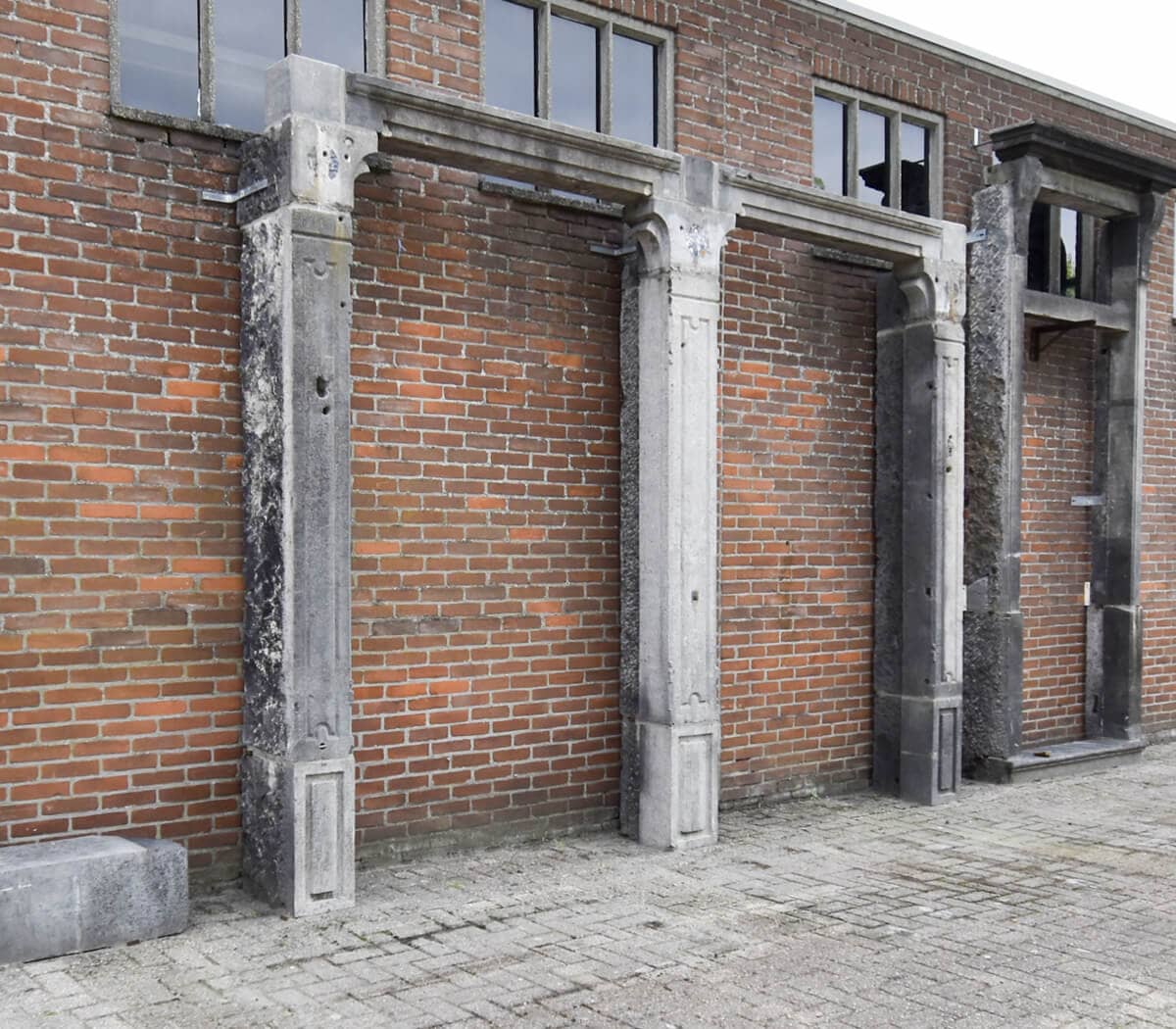 Belgisch-hardstenen-portiek