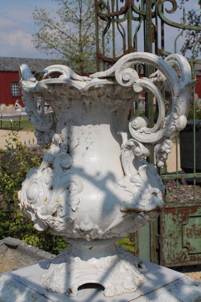 Exclusieve-Tuinvaas-op-sokkel