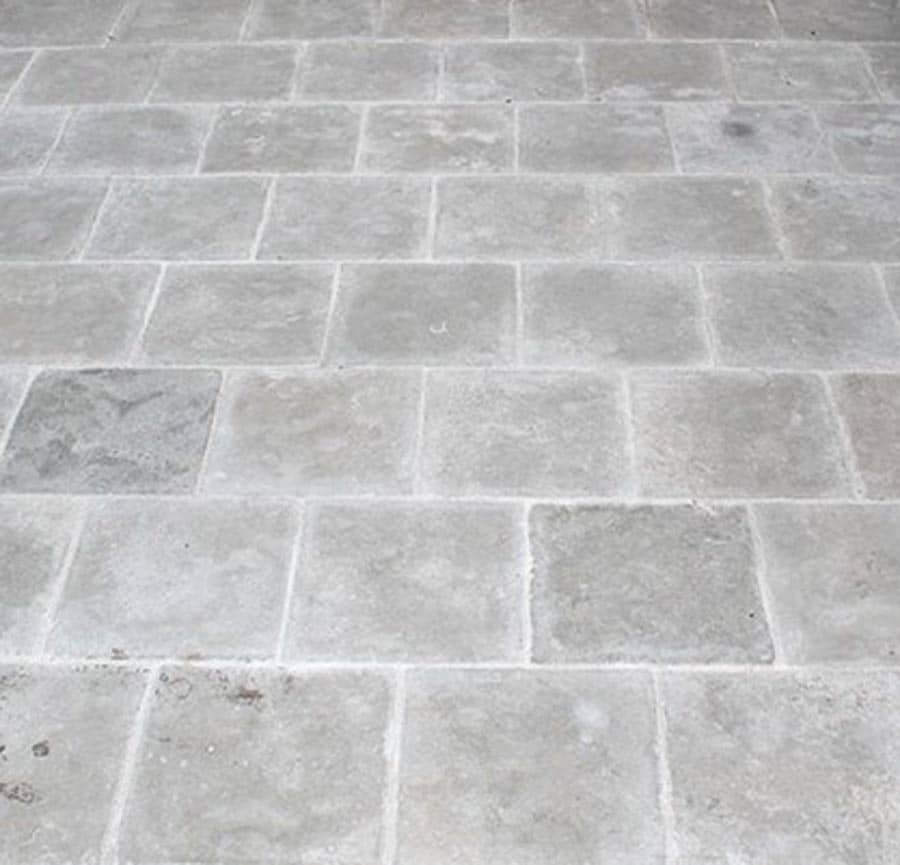 Getrommelde-grijze-kalkstenen-dallen