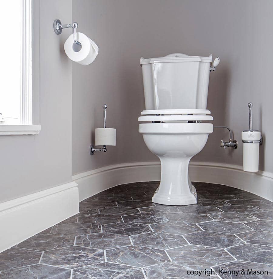 Kenny-Mason-toilet-sanitair