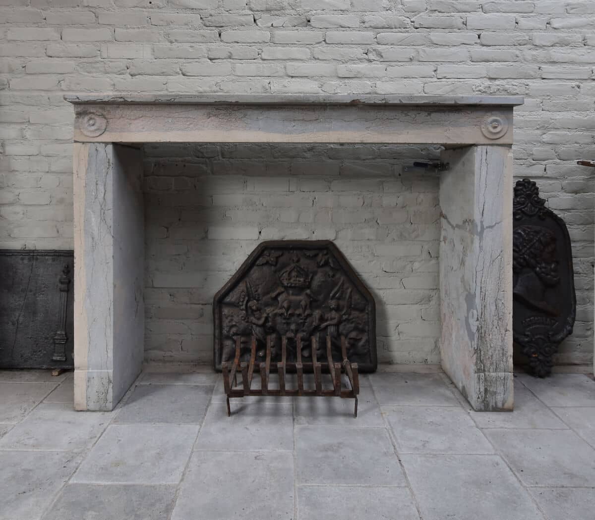 Marmerstenen-voorzetschouw