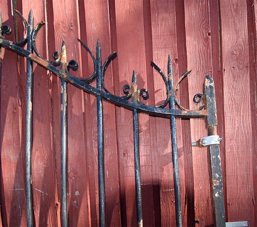 Oude-Dubbele-Poort-met-Hekwerk