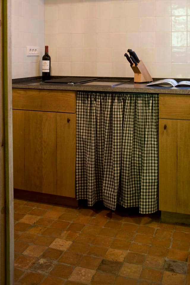 Oude-antieke-plavuizen-rood