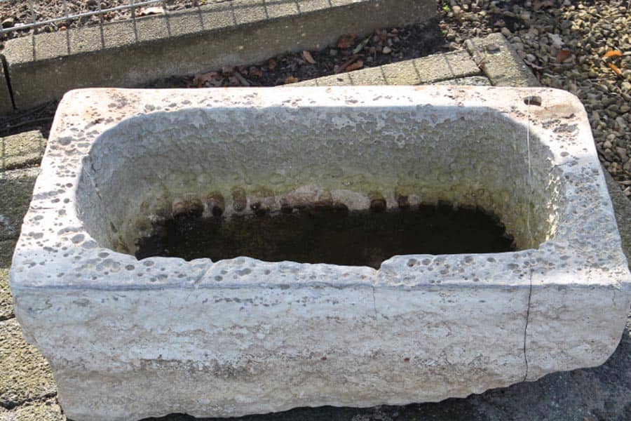 Oude-antieke-trog-Belgisch-hardsteen