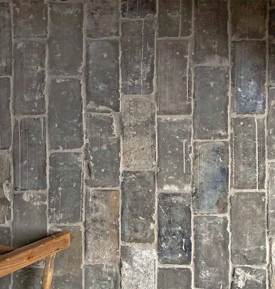 Oude-blauwe-plavuizen-of-parfeuilles