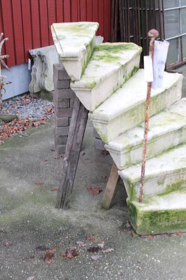 Zandstenen-trap-van-12-treden