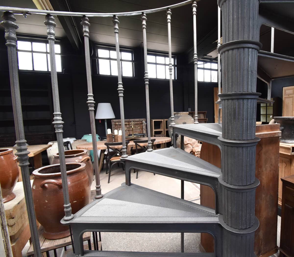 gietijzeren-spiltrap-charleroi