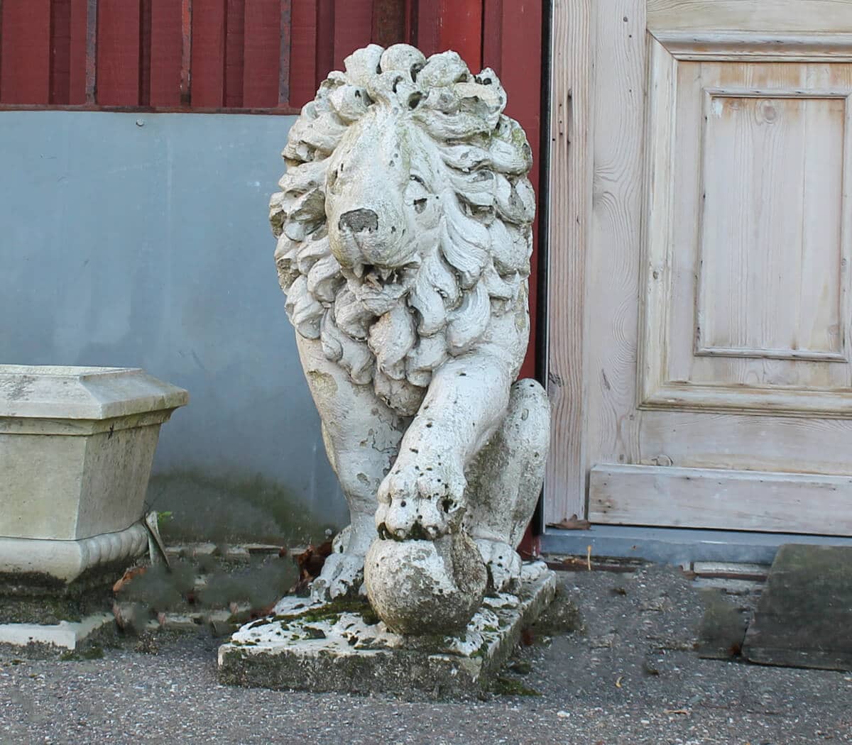 koppel-antieke-zandstenen-leeuwen
