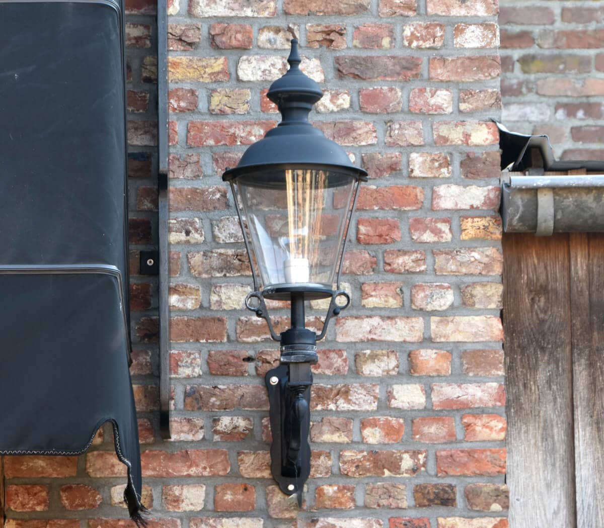 staande-gevel-lamp