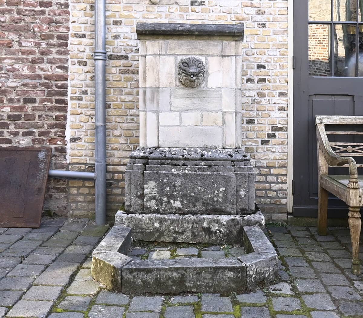 wandfontein-met-kop-en-rand