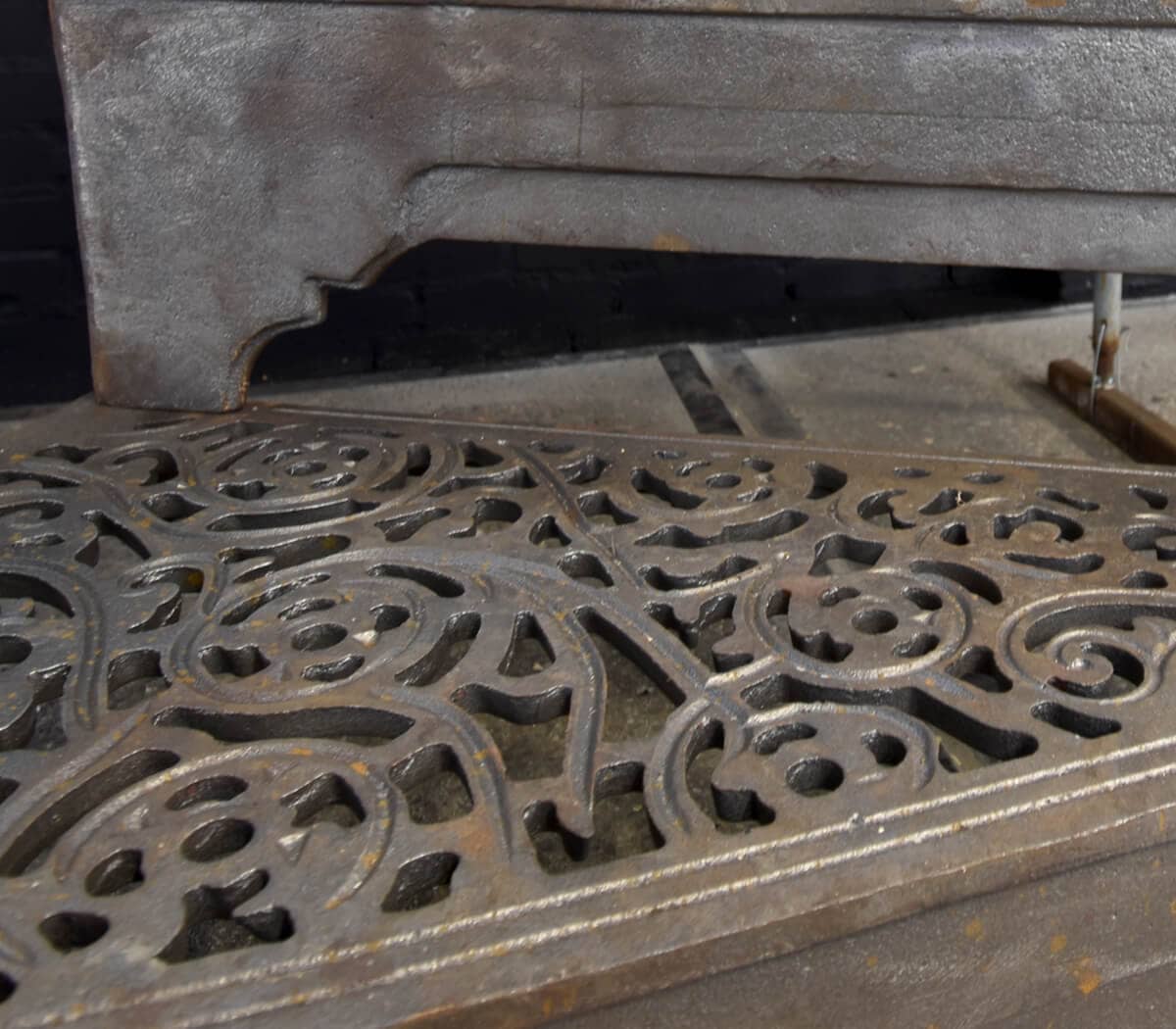 gietijzeren-spiltrap-mons