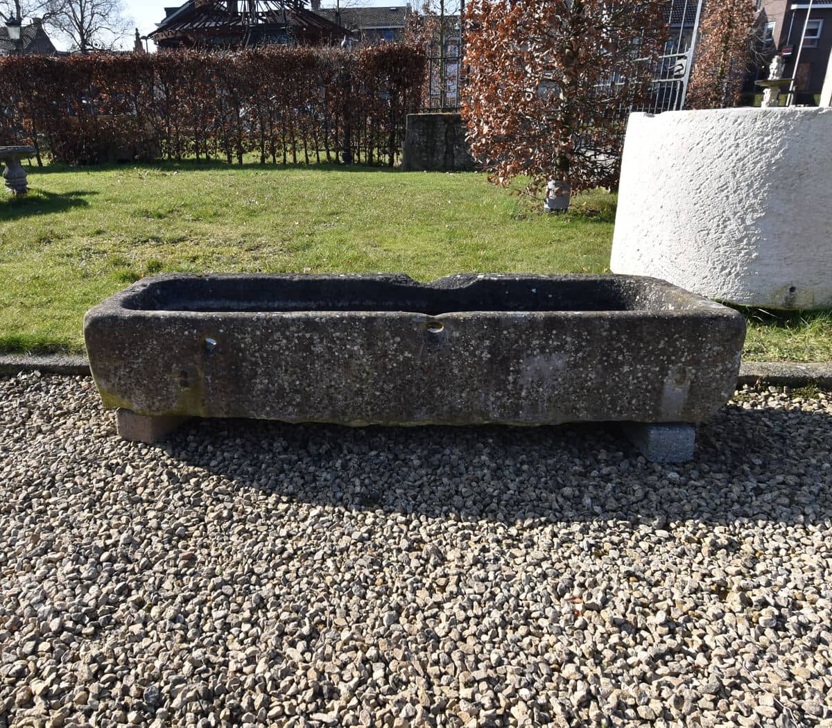 stenen-trog
