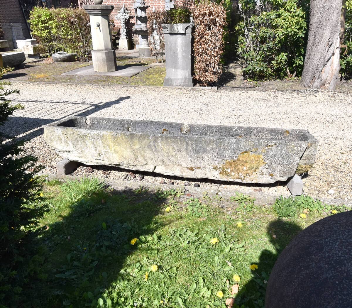 Belgisch-hardstenen-trog