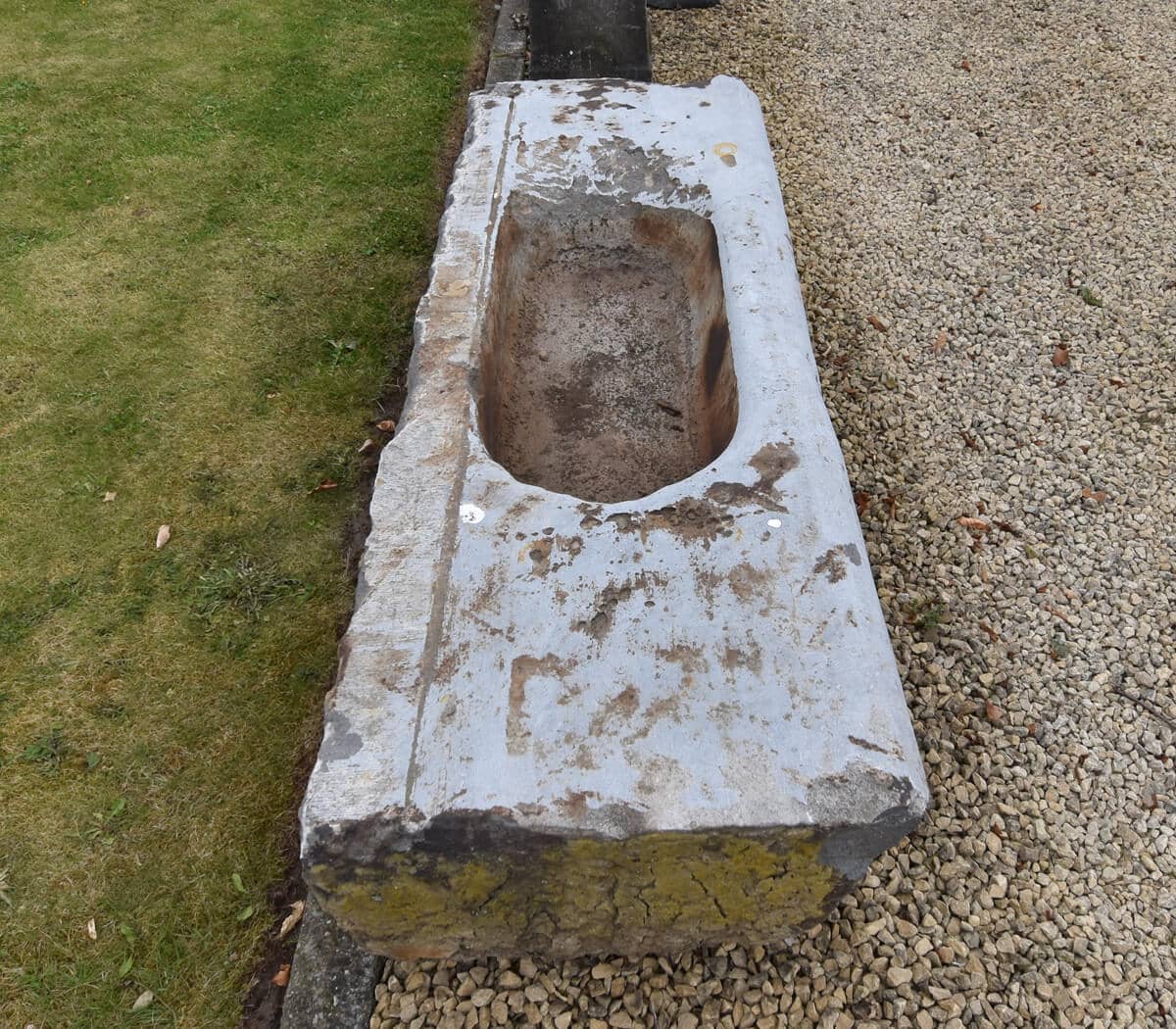 belgisch-hardstenen-trog