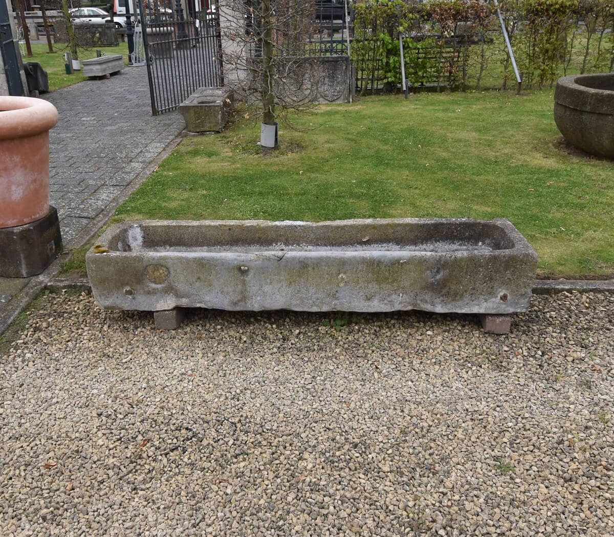 belgisch-hardstenen-trog