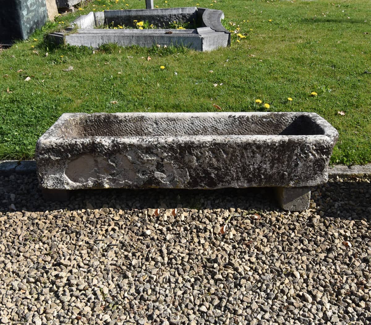 zandstenen-trog