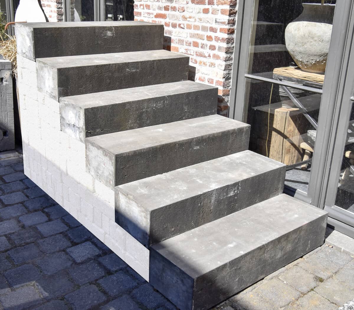 Belgisch-hardstenen-traptreden