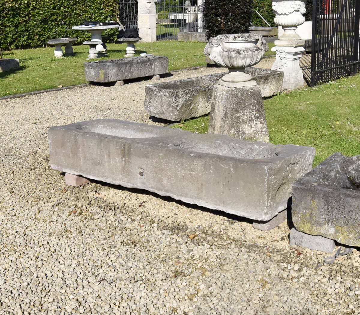 belgisch-hardstenen-trog