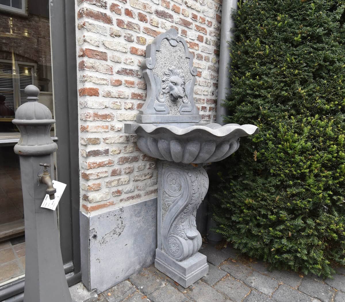 hardstenen wandfontein