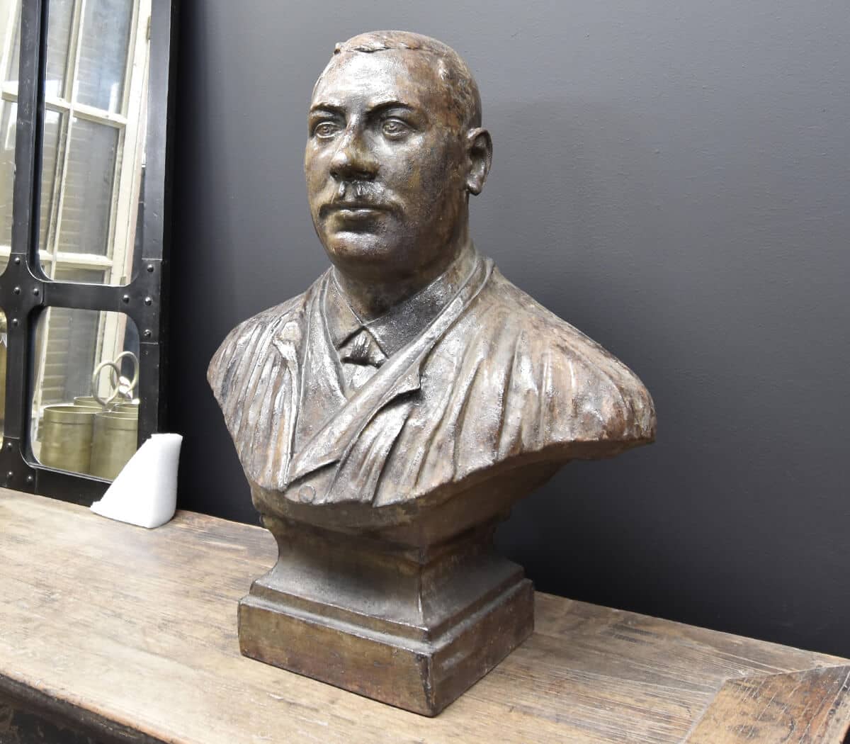 ijzeren-buste