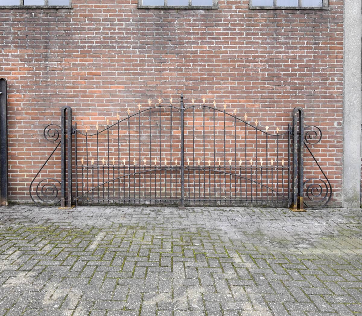 Dubbele-poort-met-poortpalen