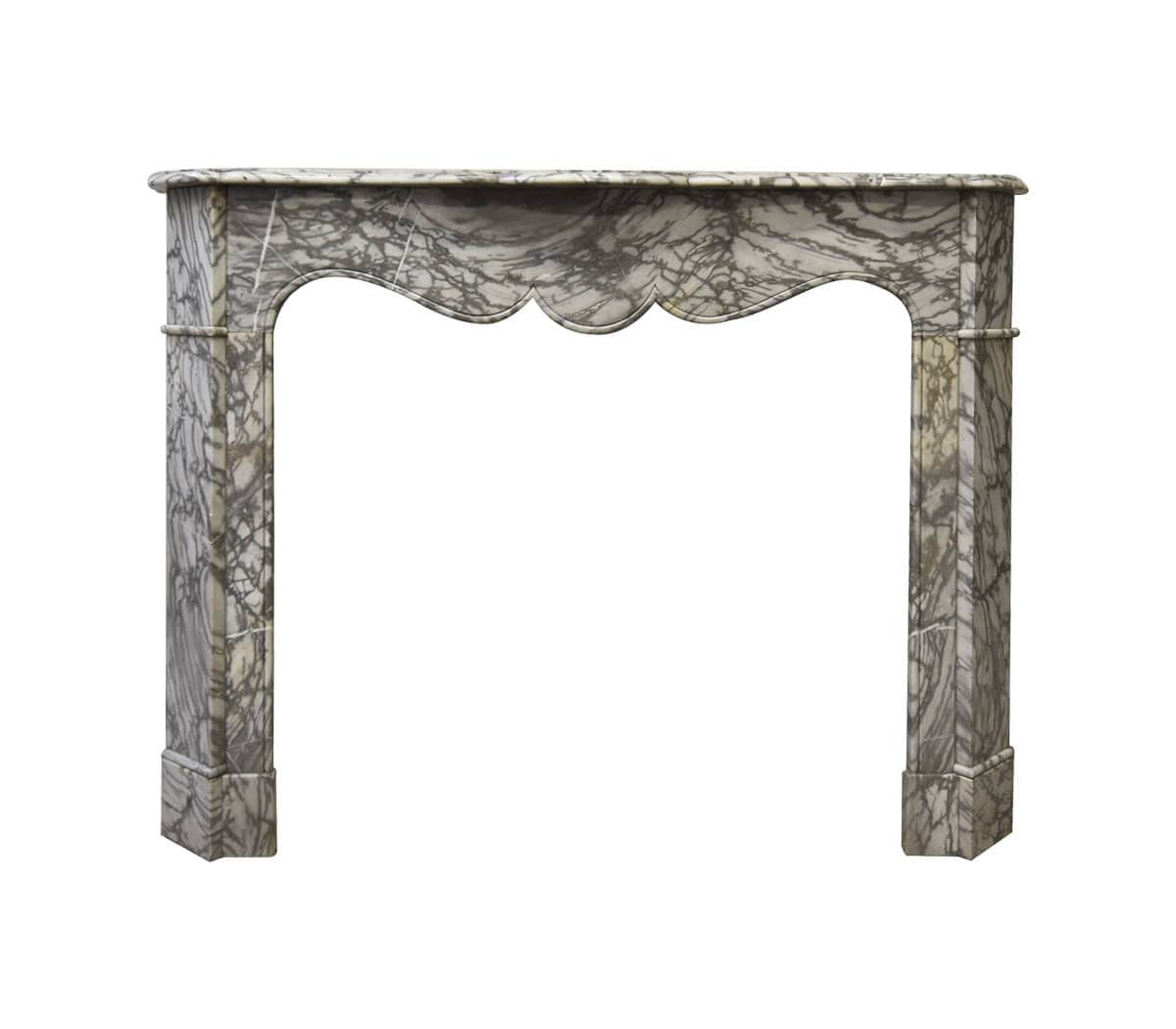 Marmeren-pompadour-voorzetschouw