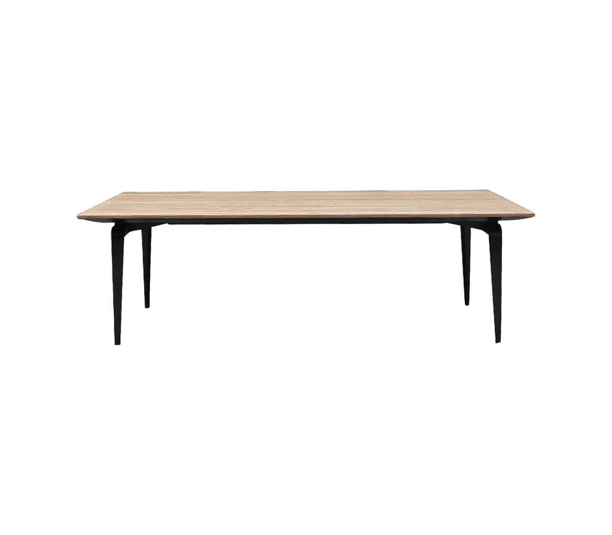 Houten-tafel-met-ijzeren-onderstel-