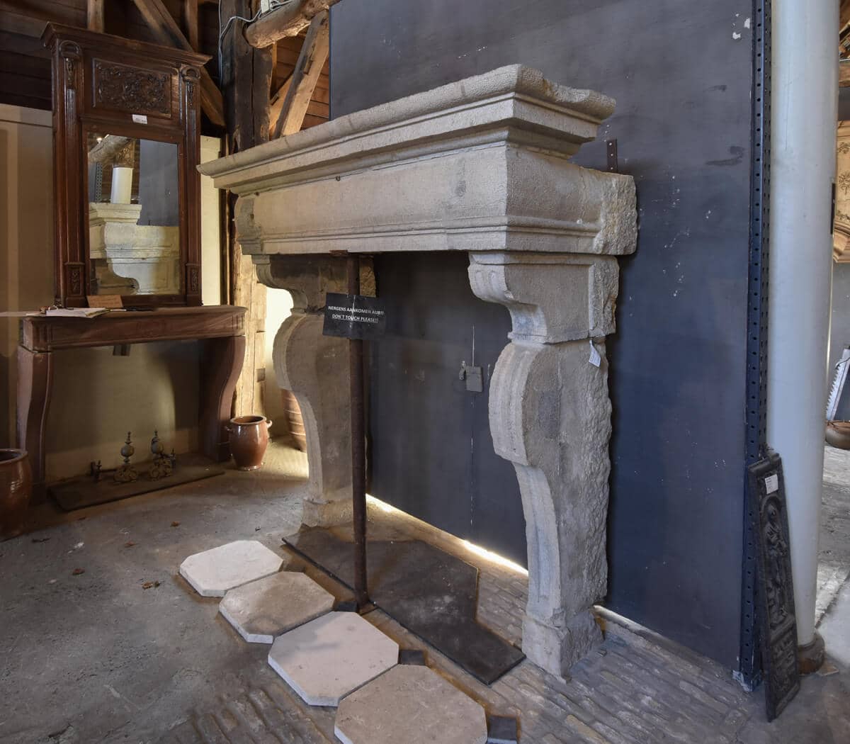 Zandstenen-kasteel-schouw