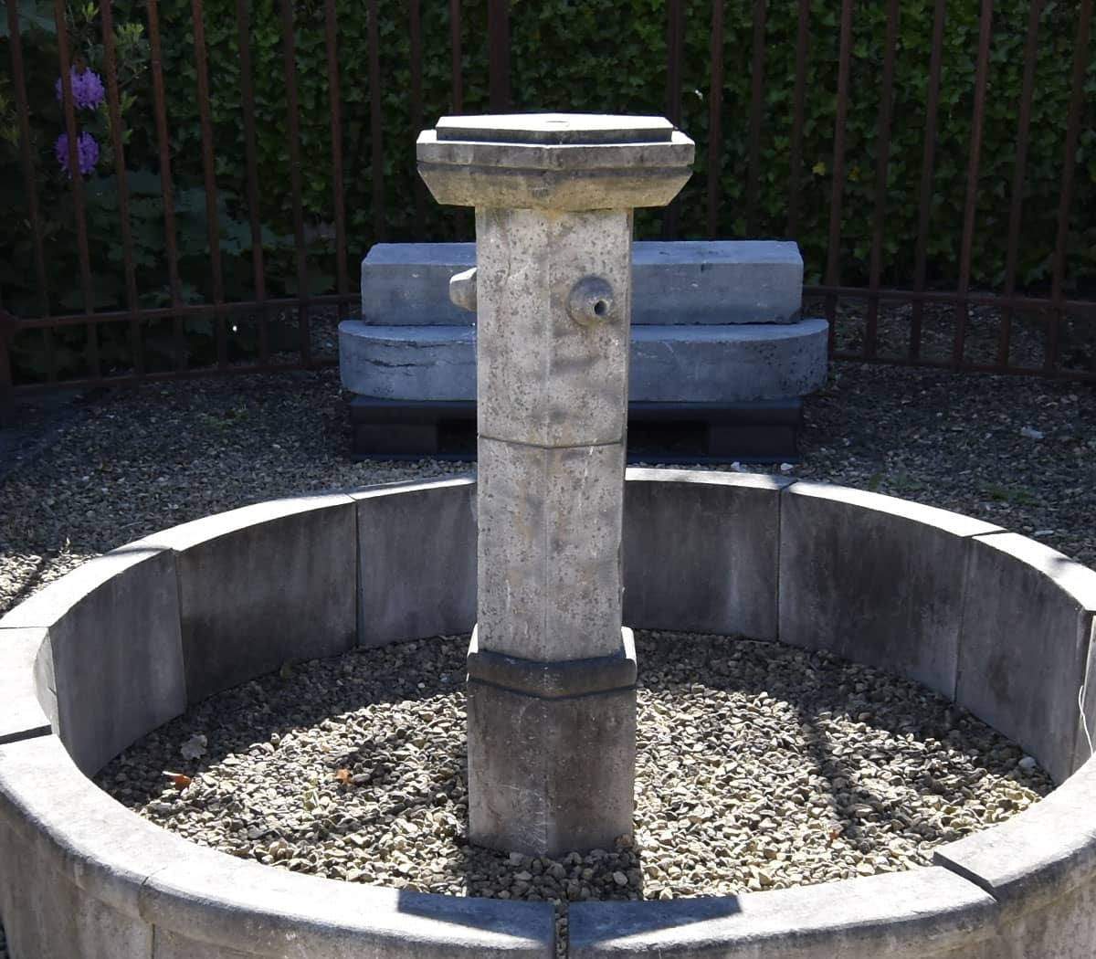 Fontein-met-fonteinrand