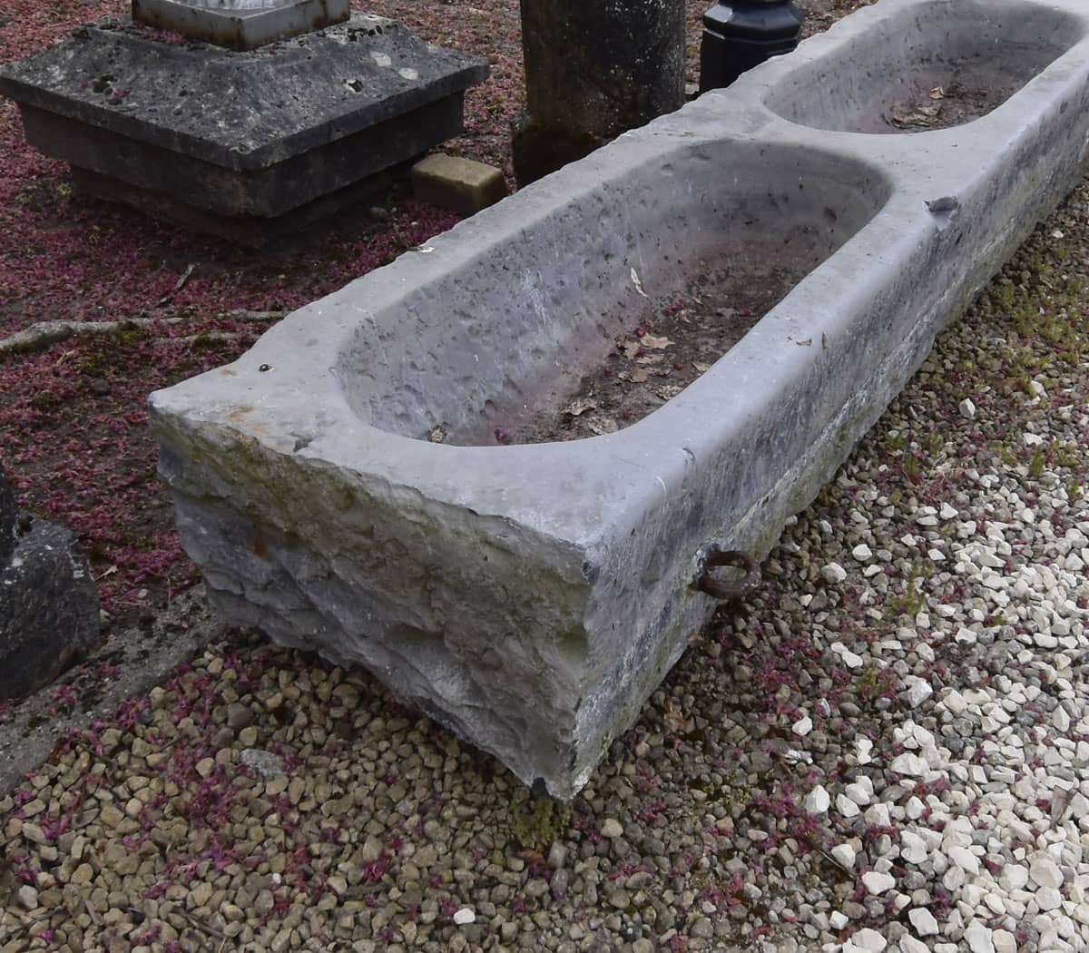 Hardstenen-trog