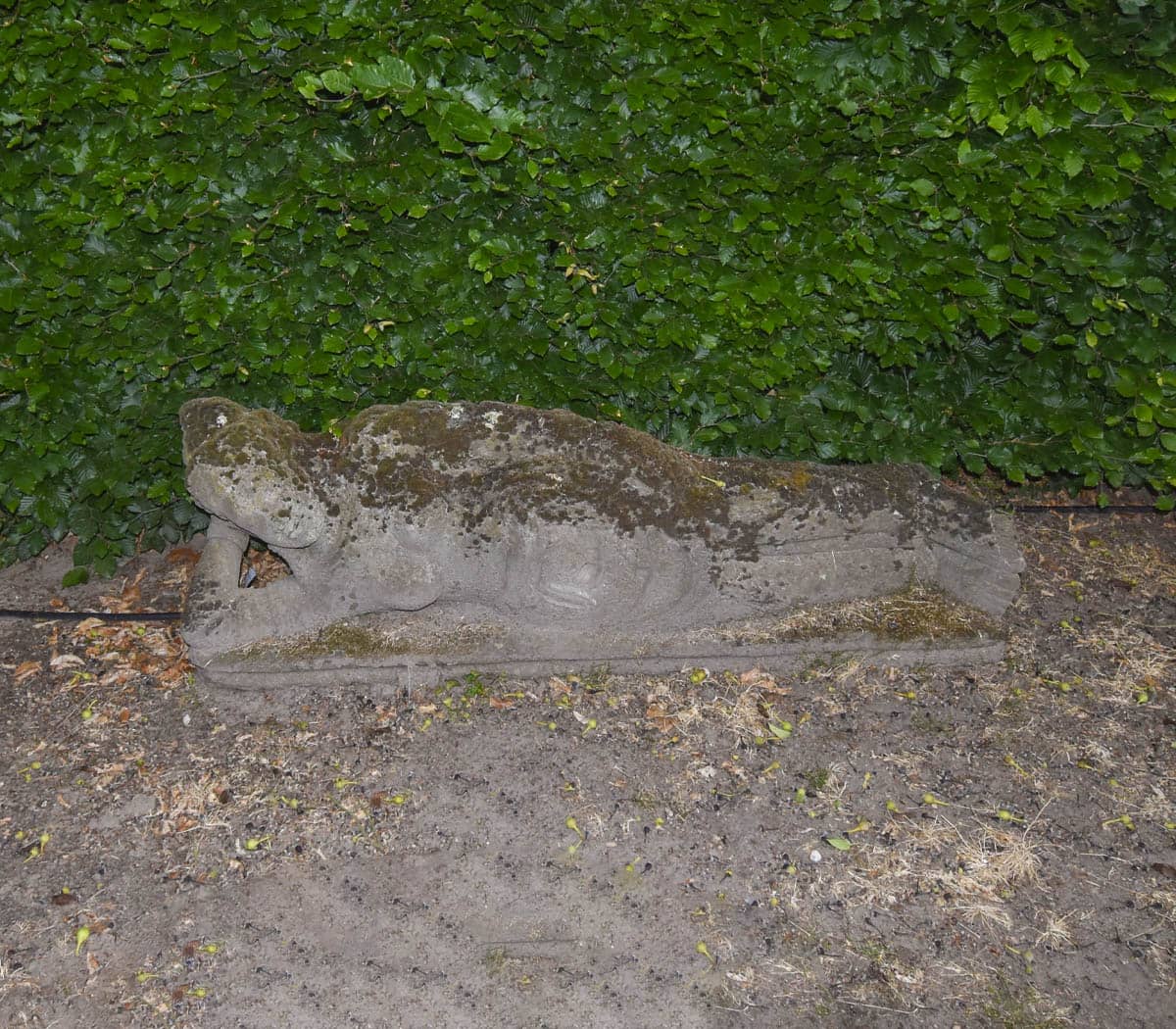 Liggende-indiase-dame