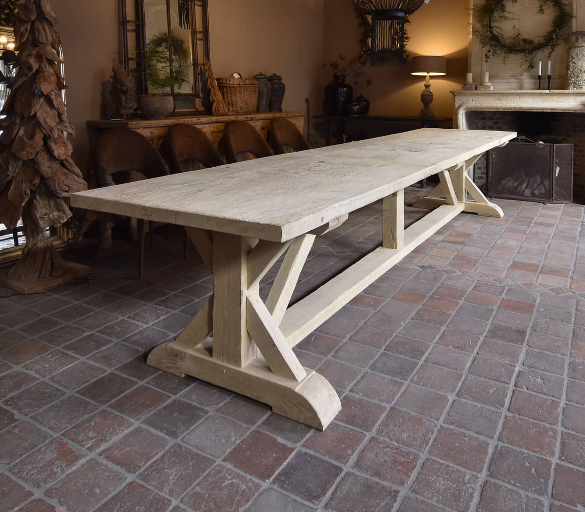 Eiken-kloostertafel-met-kruispoot