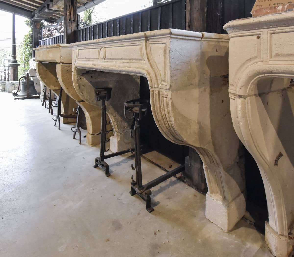 Zandstenen-ombouwschouw