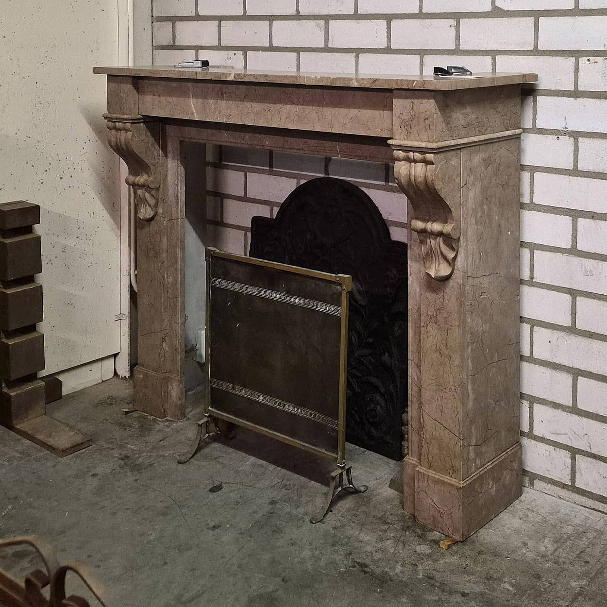 Camel-marmeren-ombouwschouw