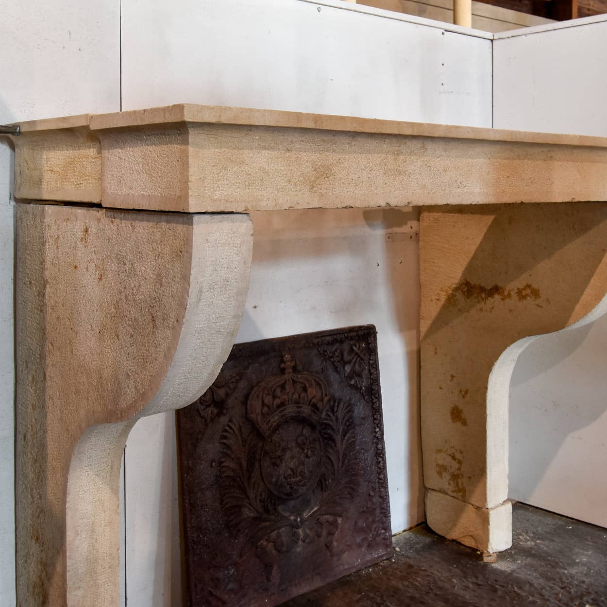 Zandstenen-ombouwschouw