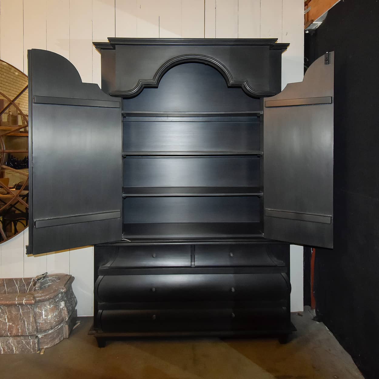 Zwarte-kast-hoff-Paola