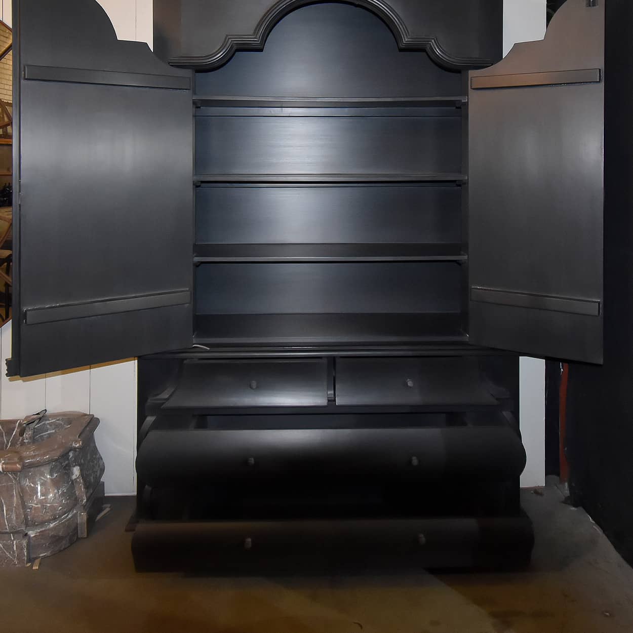 Zwarte-kast-hoff-Paola