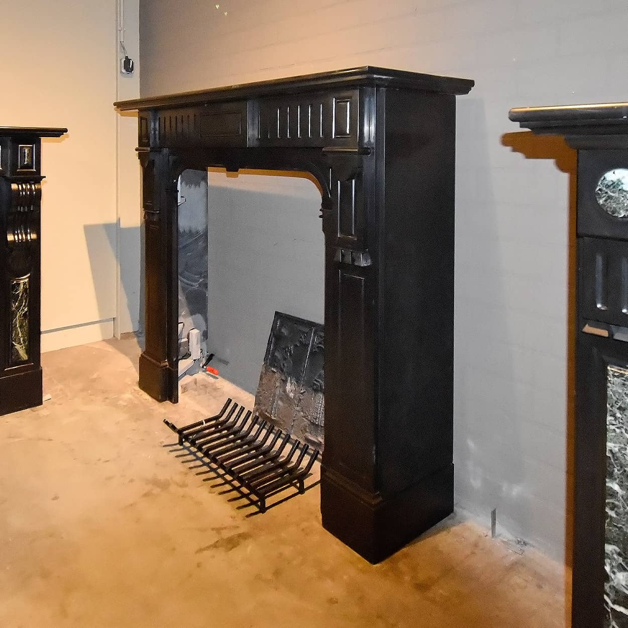 Noir-de-Mazy-marmeren-ombouwschouw